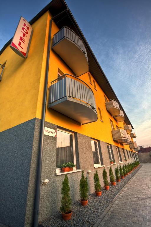 Hotel Albellus Brno Buitenkant foto