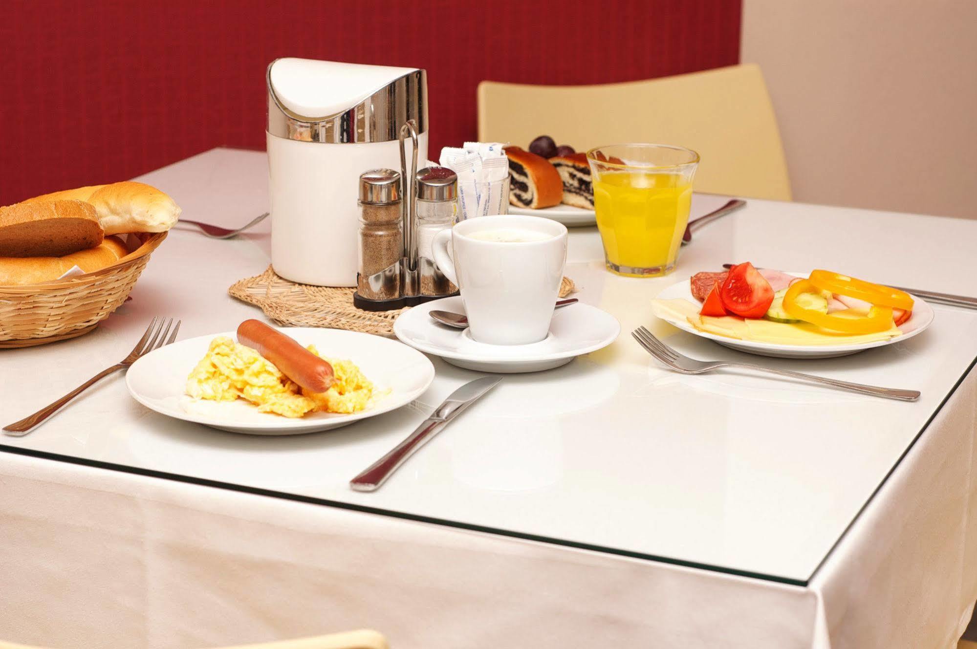 Hotel Albellus Brno Buitenkant foto