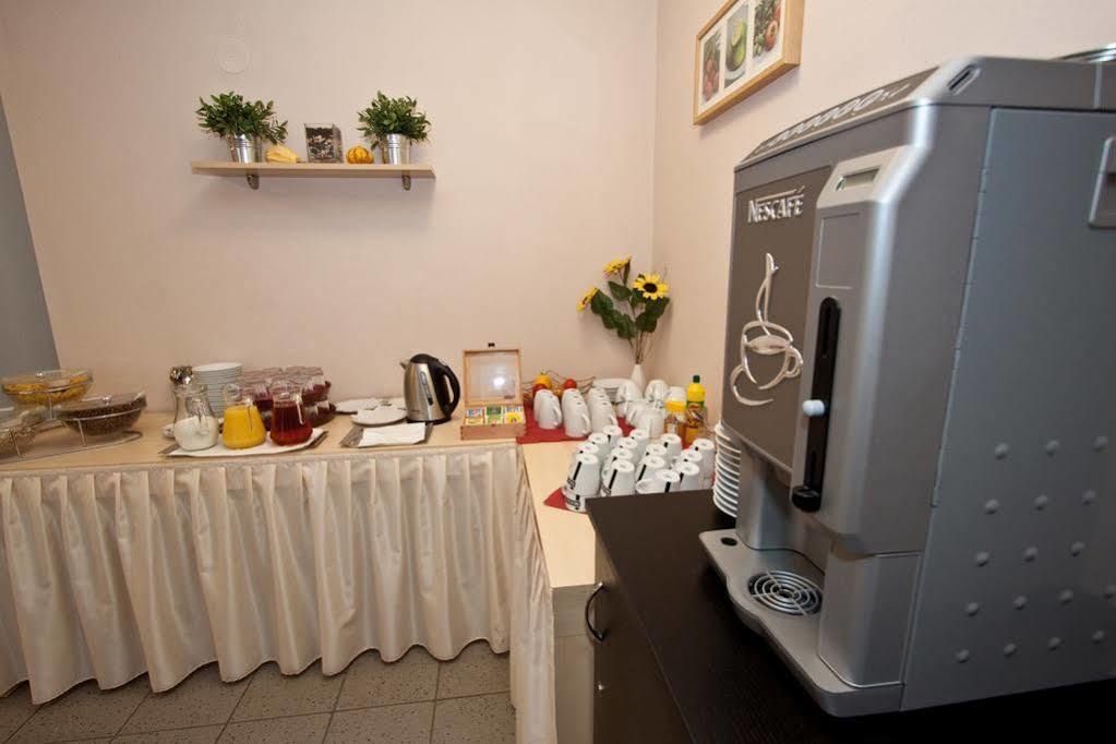 Hotel Albellus Brno Buitenkant foto